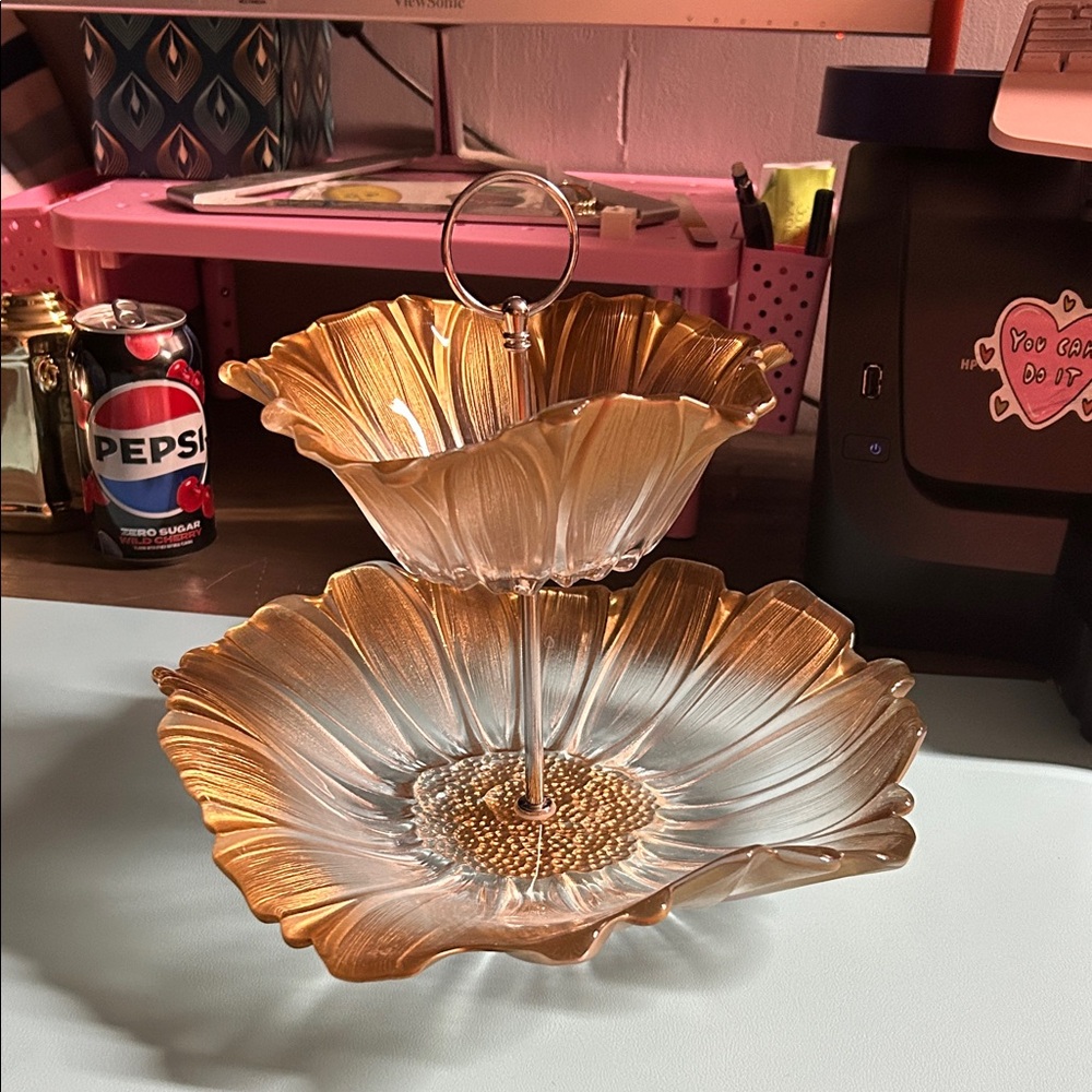 Venezia Gold 2-Tier Server‎ from Fifth Avenue Crystal. - Retired Hard To Find - Picture 2 of 3